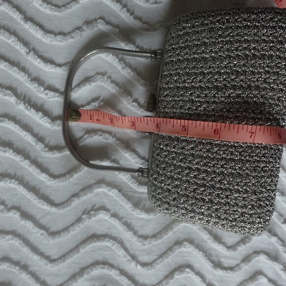 Vintage Italian Made hard shell mini bag in Silver knit - Picture 7 of 9